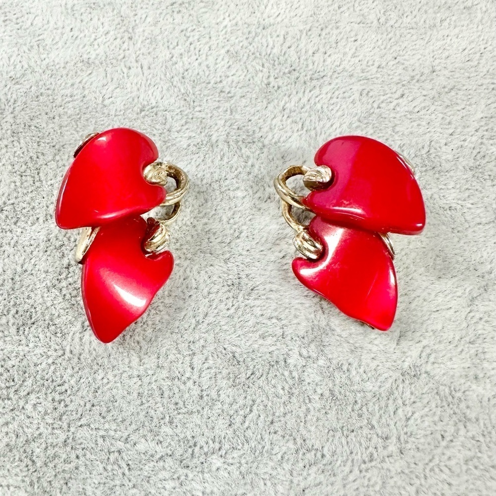 Vintage Claudette Red Thermoset Silver Tone Clip On Earrings